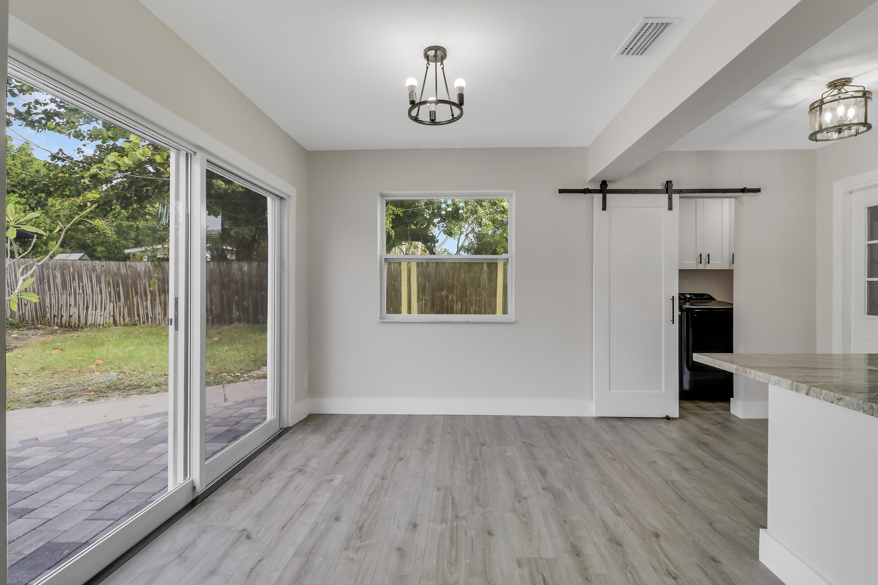 HOBE HEIGHTS - Residential