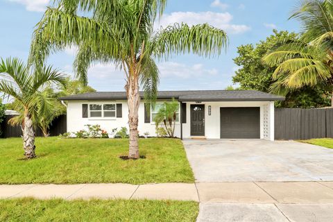 Photo of 7309 SE Hobe Terrace, Hobe Sound, FL 33455 (MLS # R11148606)