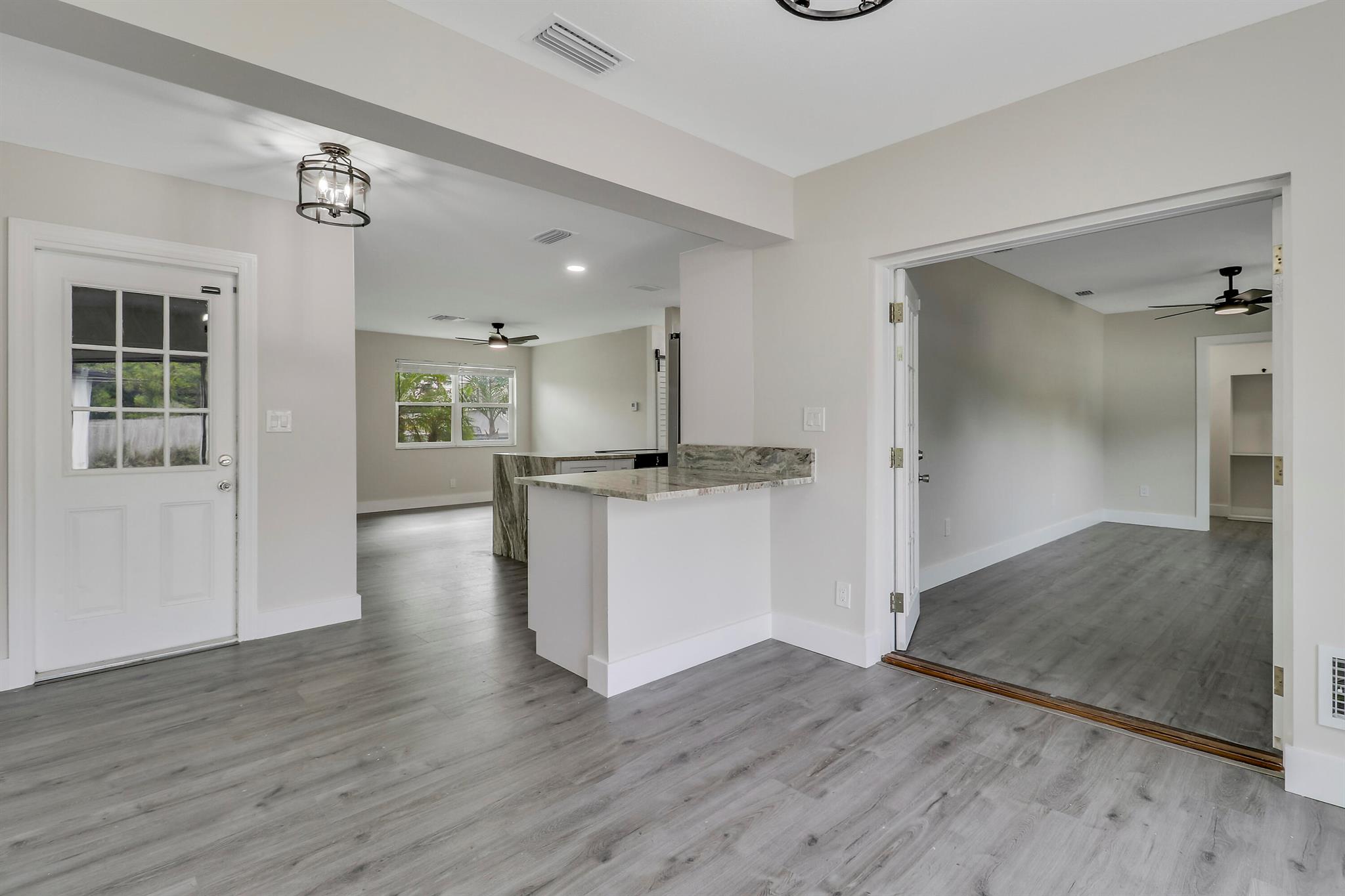 HOBE HEIGHTS - Residential