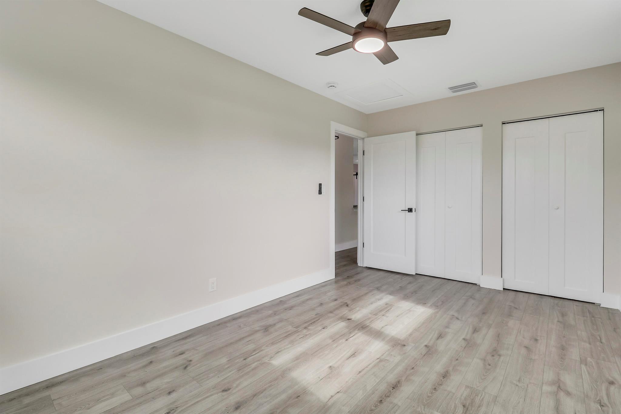 HOBE HEIGHTS - Residential