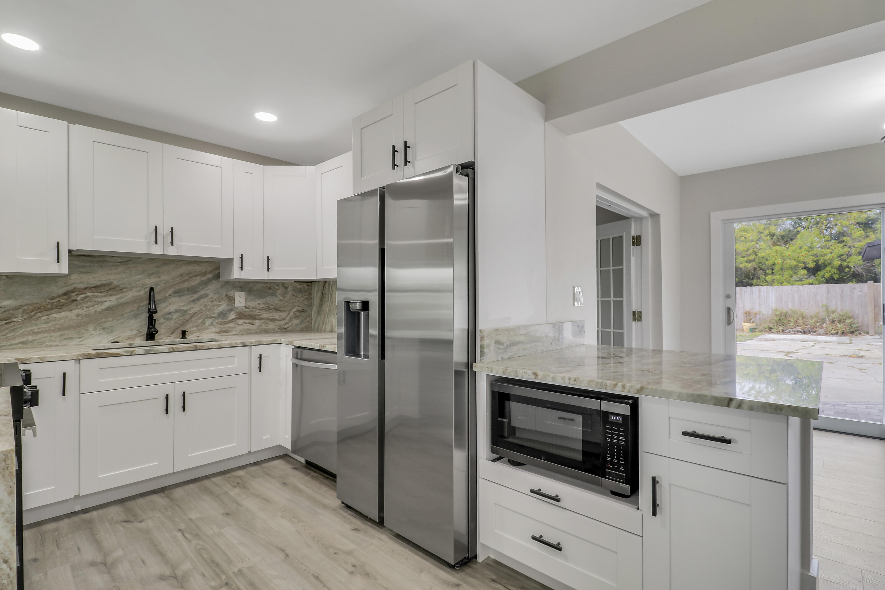 HOBE HEIGHTS - Residential