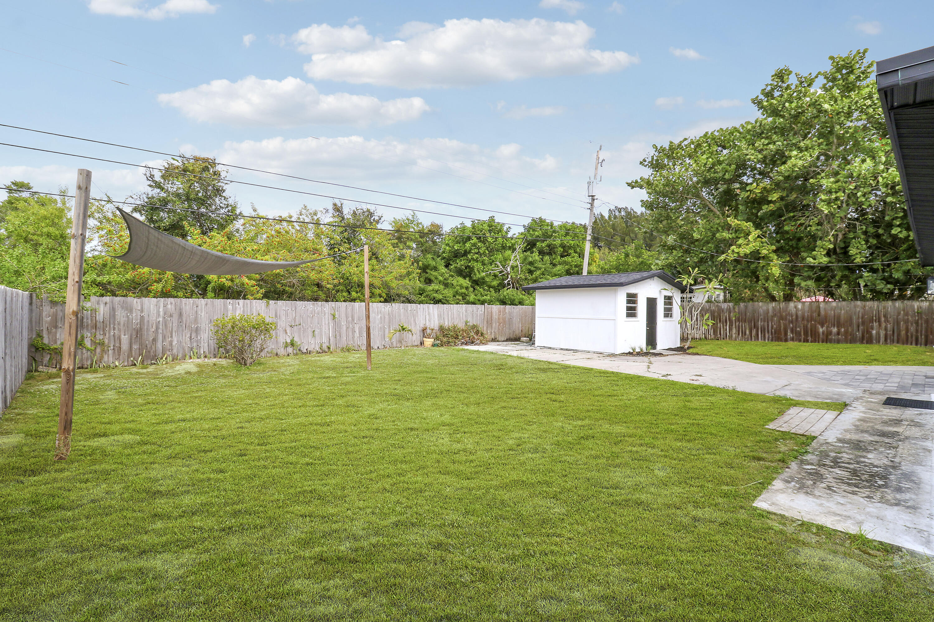 HOBE HEIGHTS - Residential