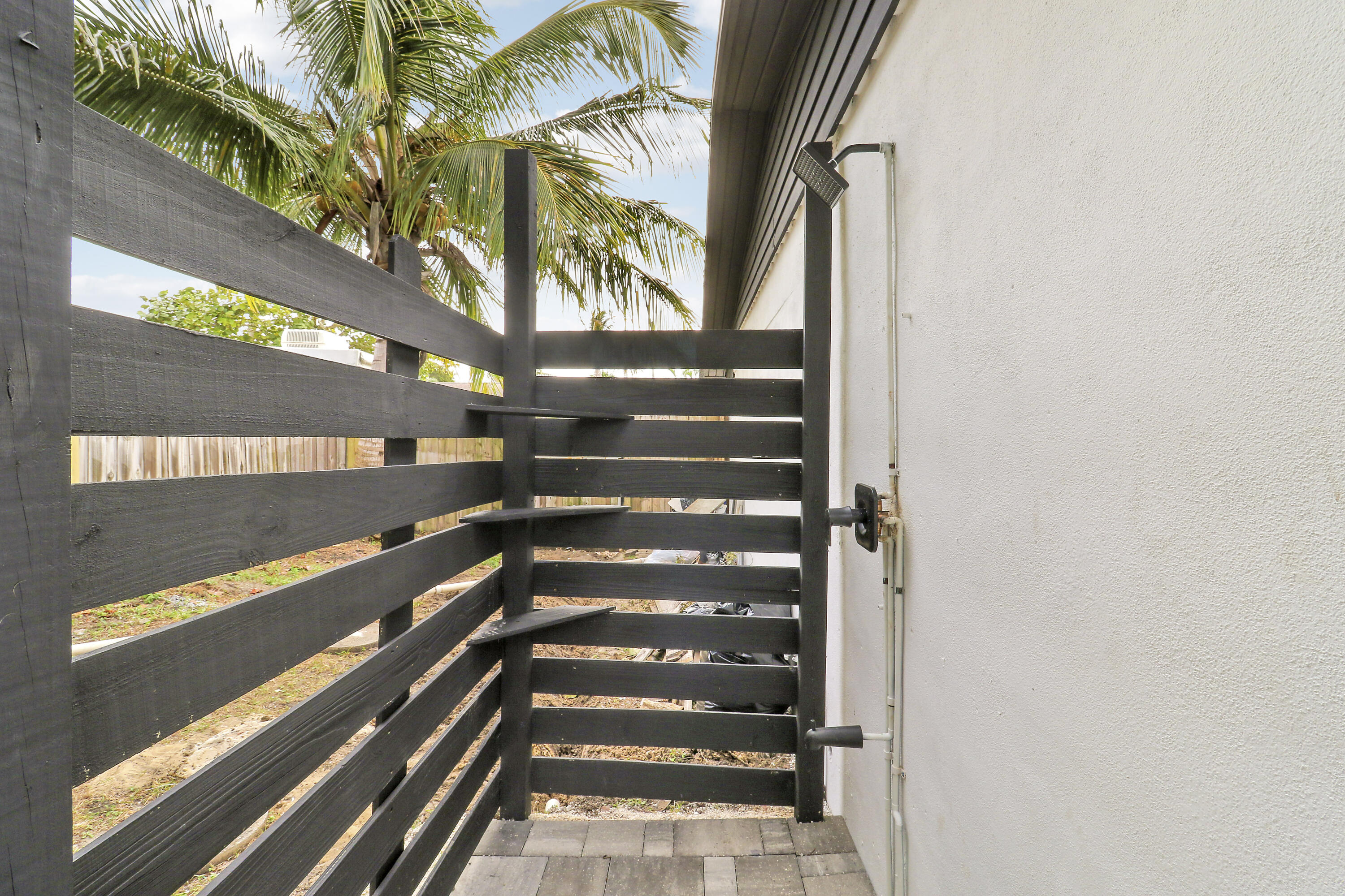 HOBE HEIGHTS - Residential