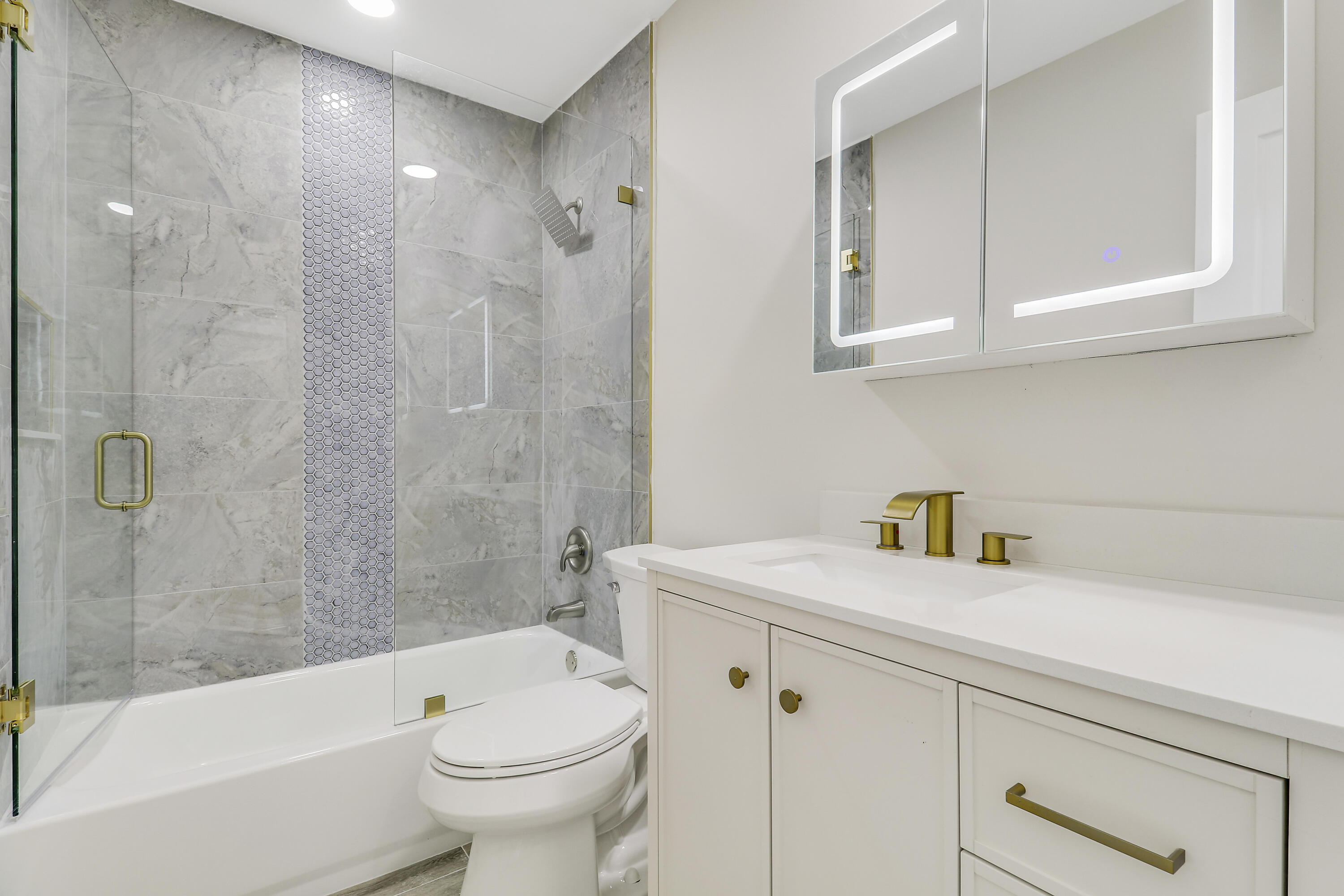 HOBE HEIGHTS - Residential