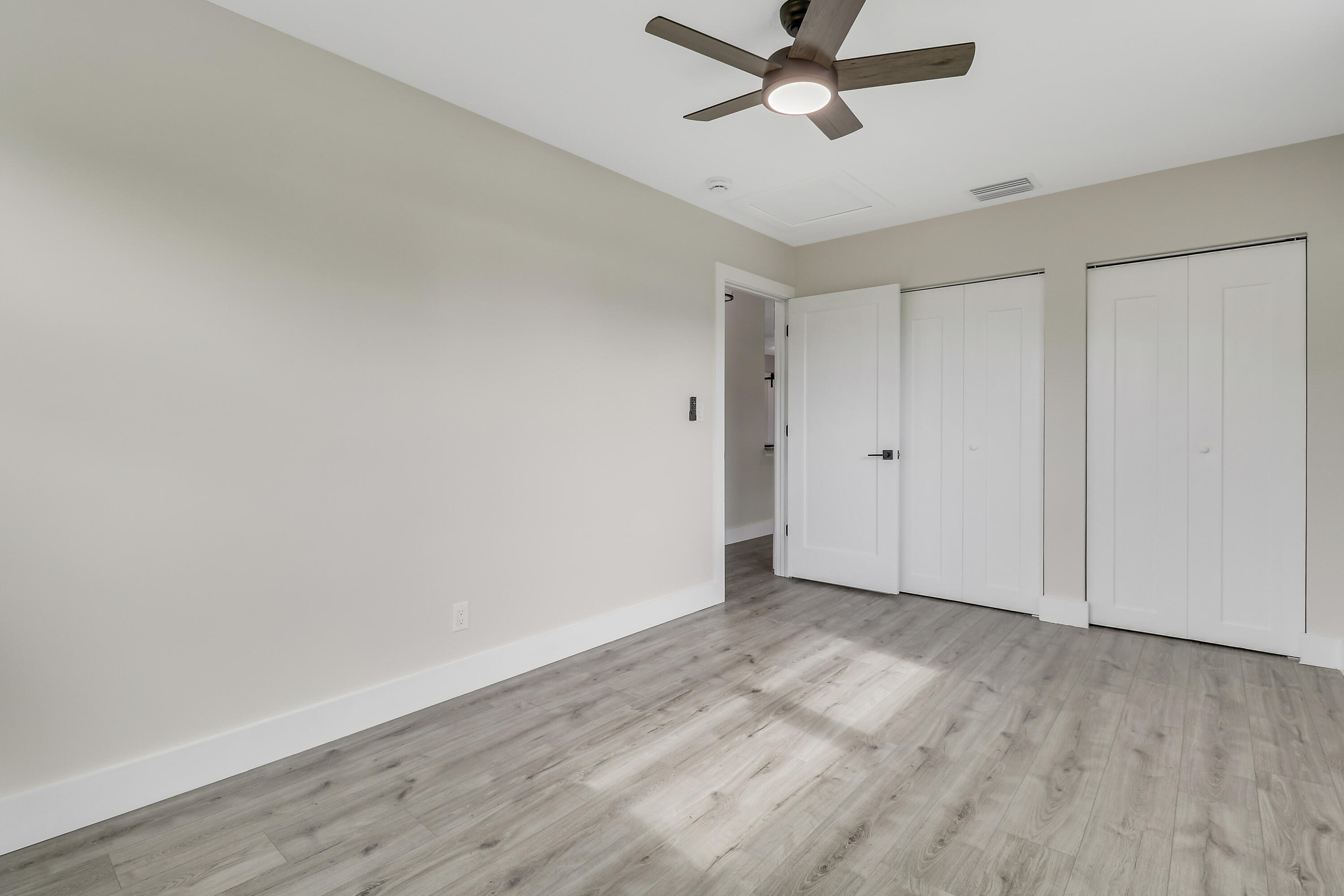 HOBE HEIGHTS - Residential