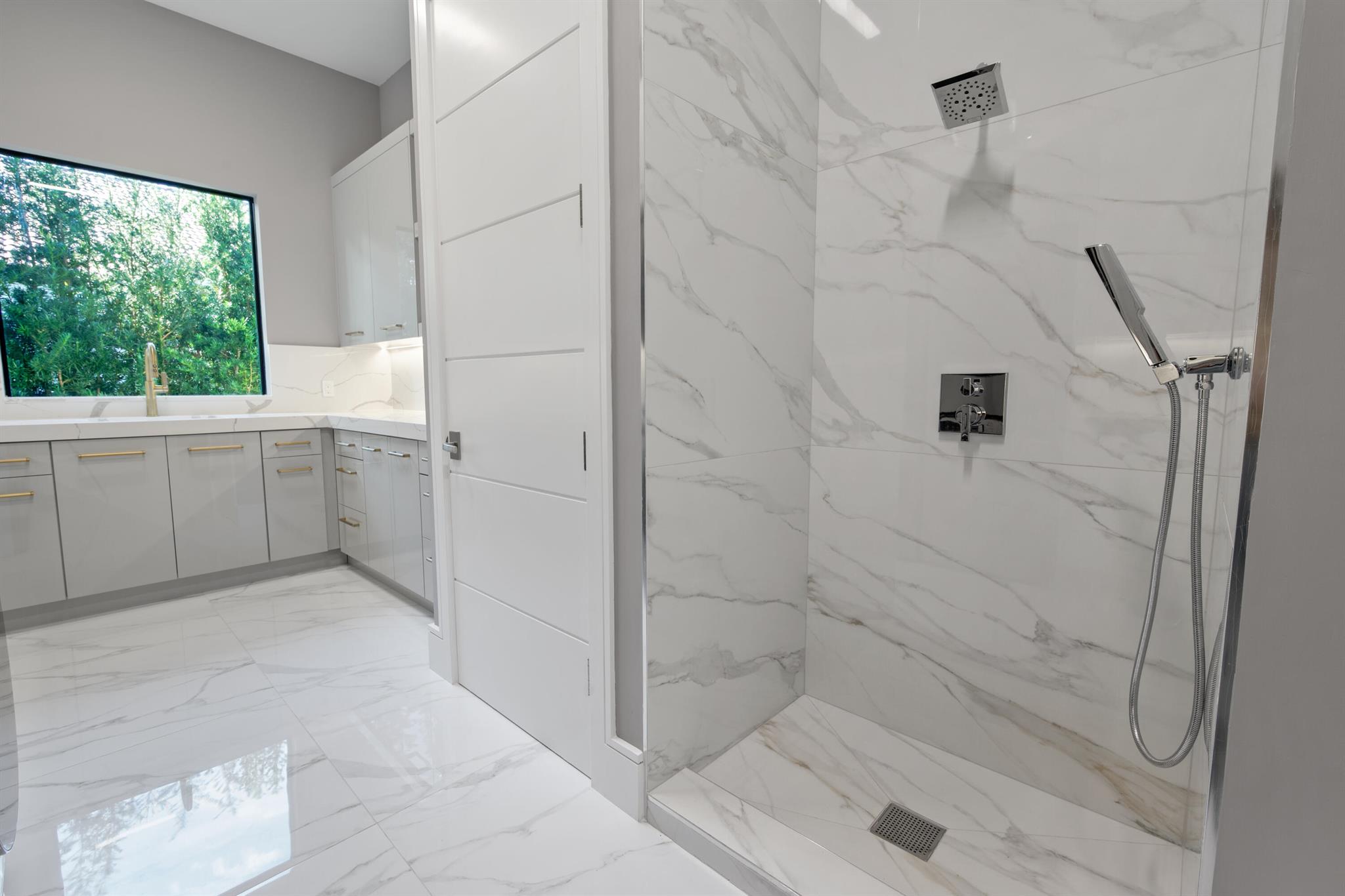 LONG LAKE ESTATES 1 AS - Residential