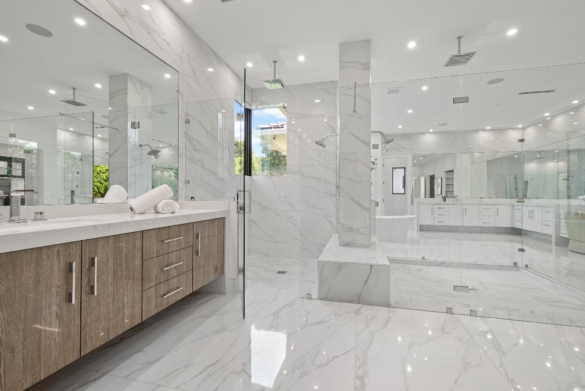 LONG LAKE ESTATES 1 AS - Residential