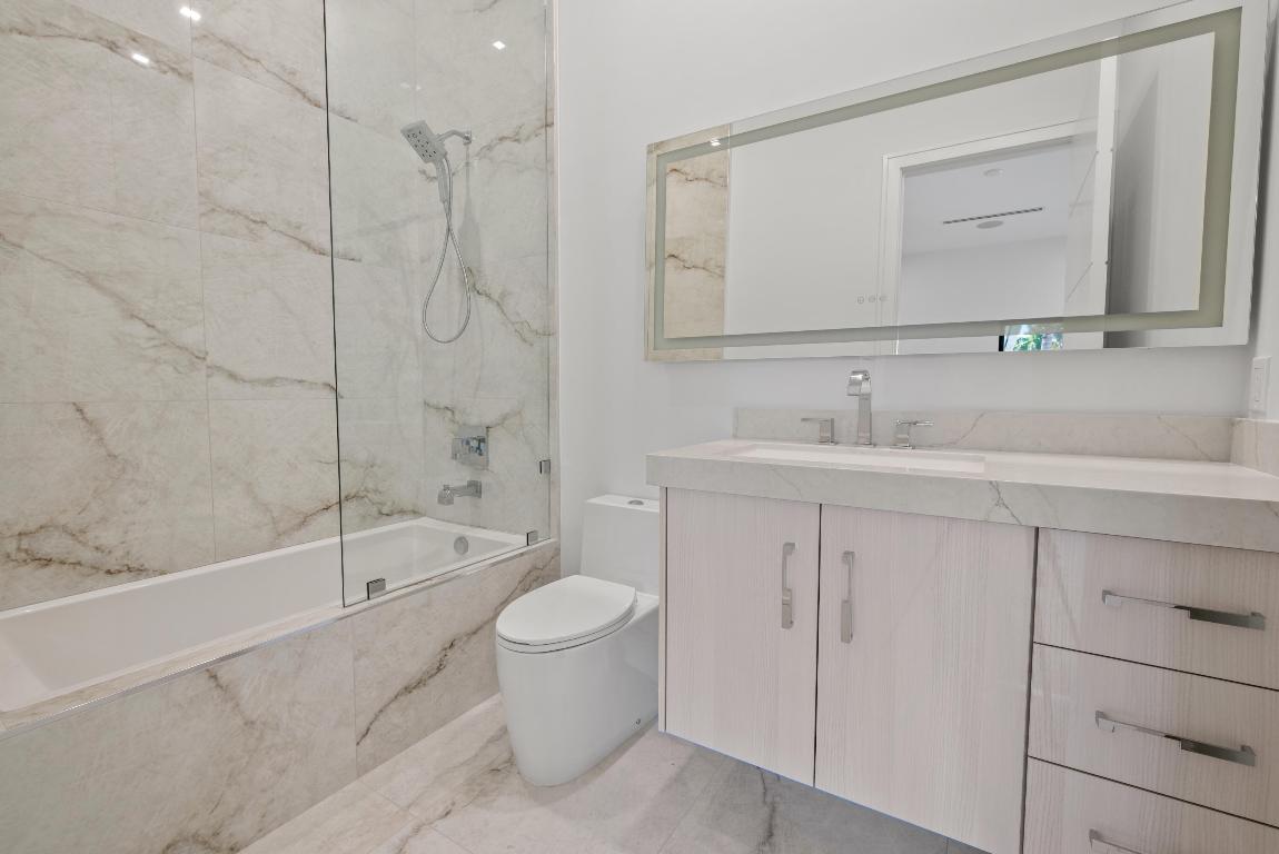 LONG LAKE ESTATES 1 AS - Residential