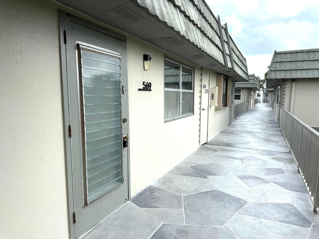 Photo of 569 Monaco Way #L, Delray Beach, FL 33446 (MLS # B26003294)