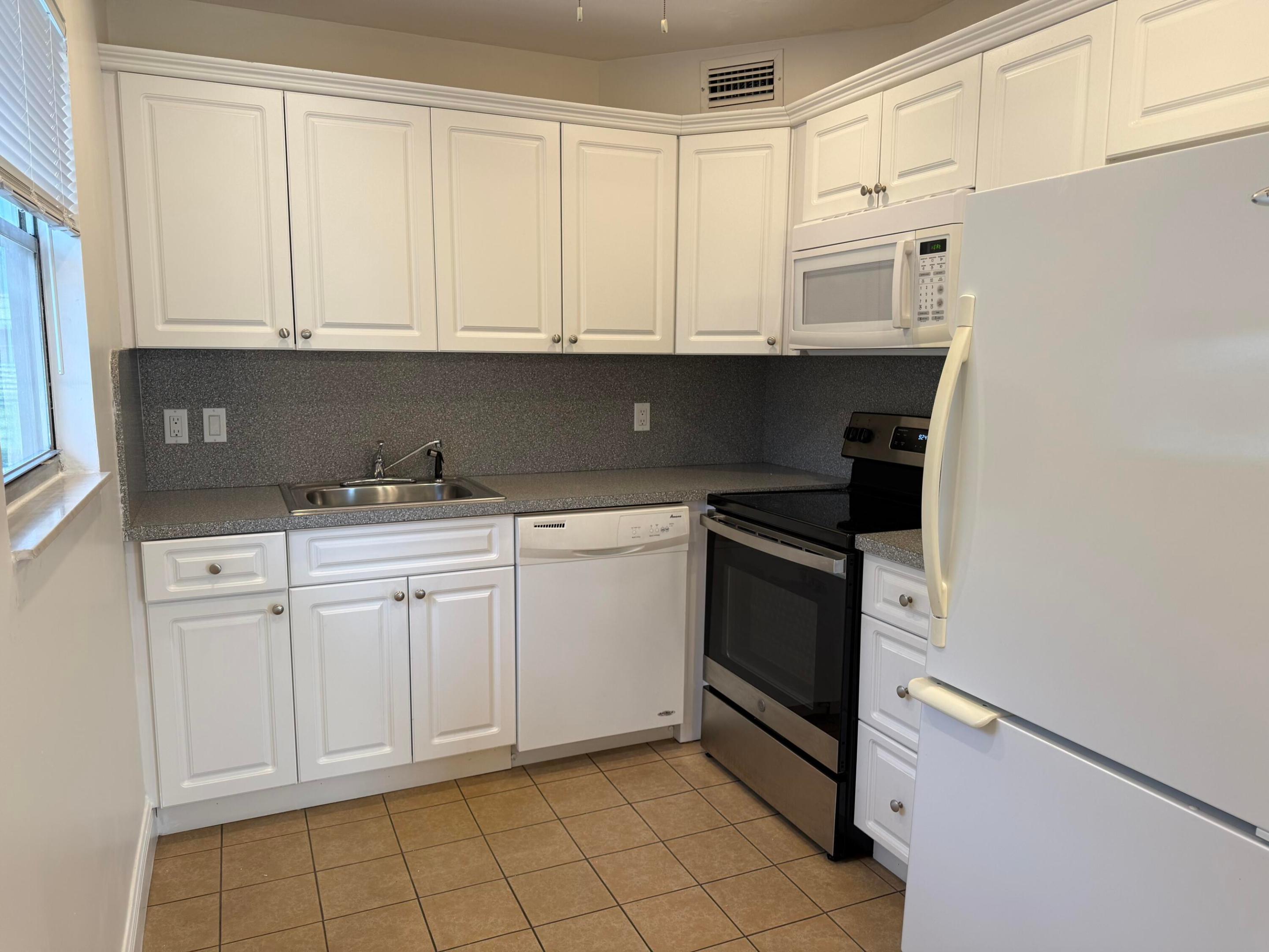 KINGS POINT MONACO CONDOS - Residential Lease