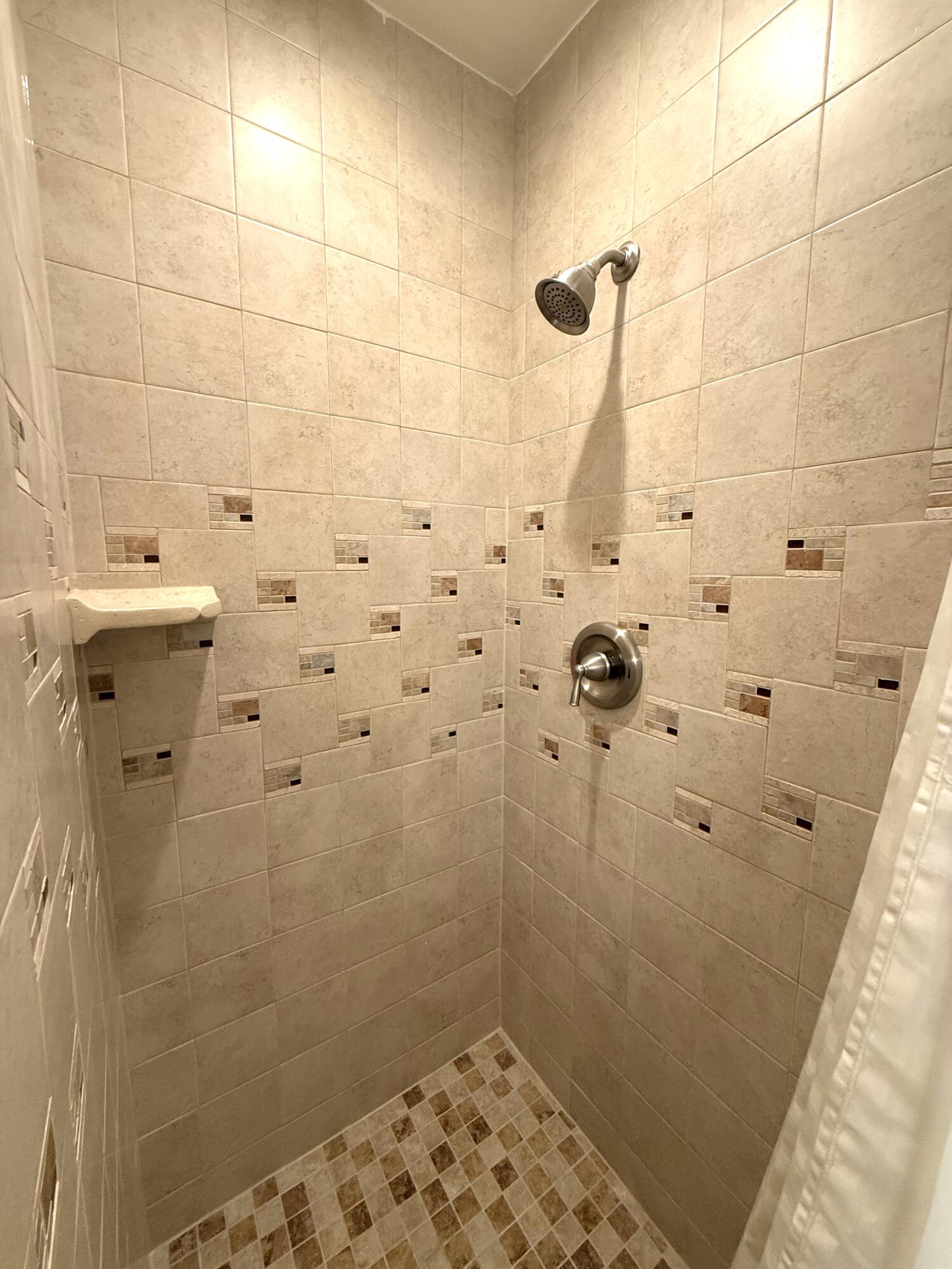 KINGS POINT MONACO CONDOS - Residential Lease