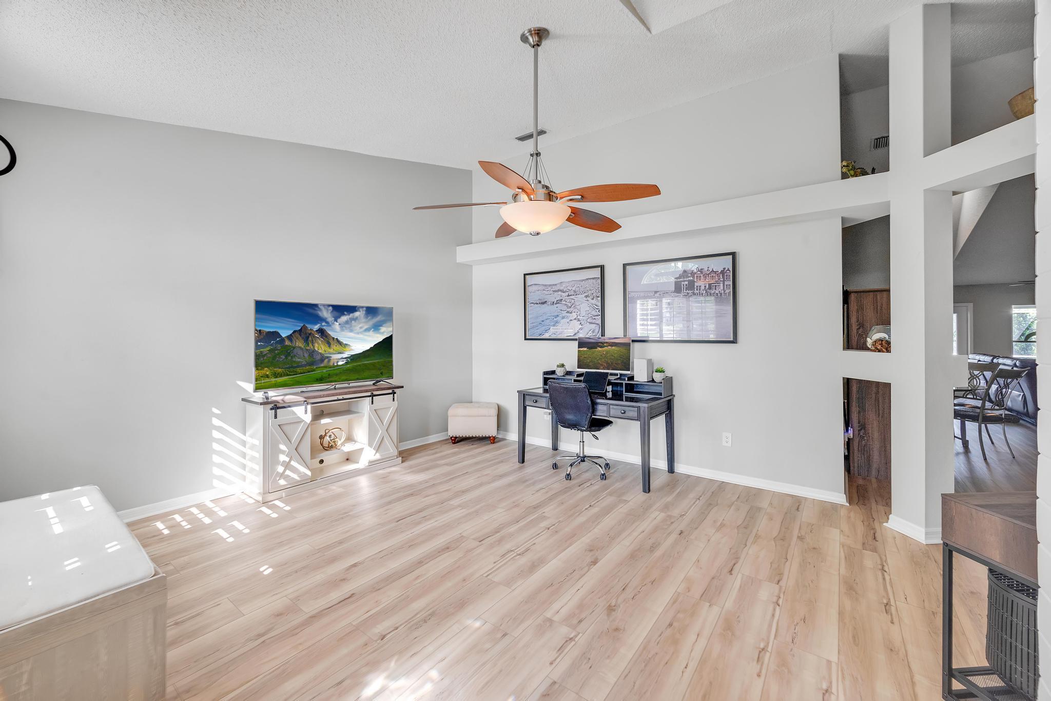 PORT ST LUCIE SECTION  31 - Residential Lease