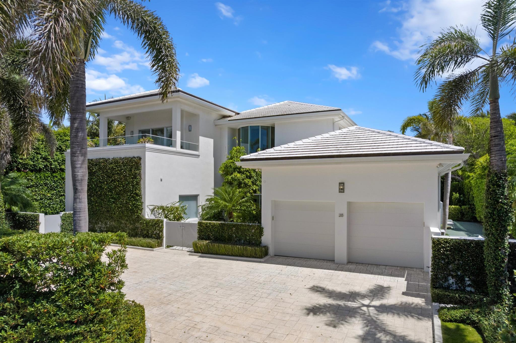 215 Indian Road