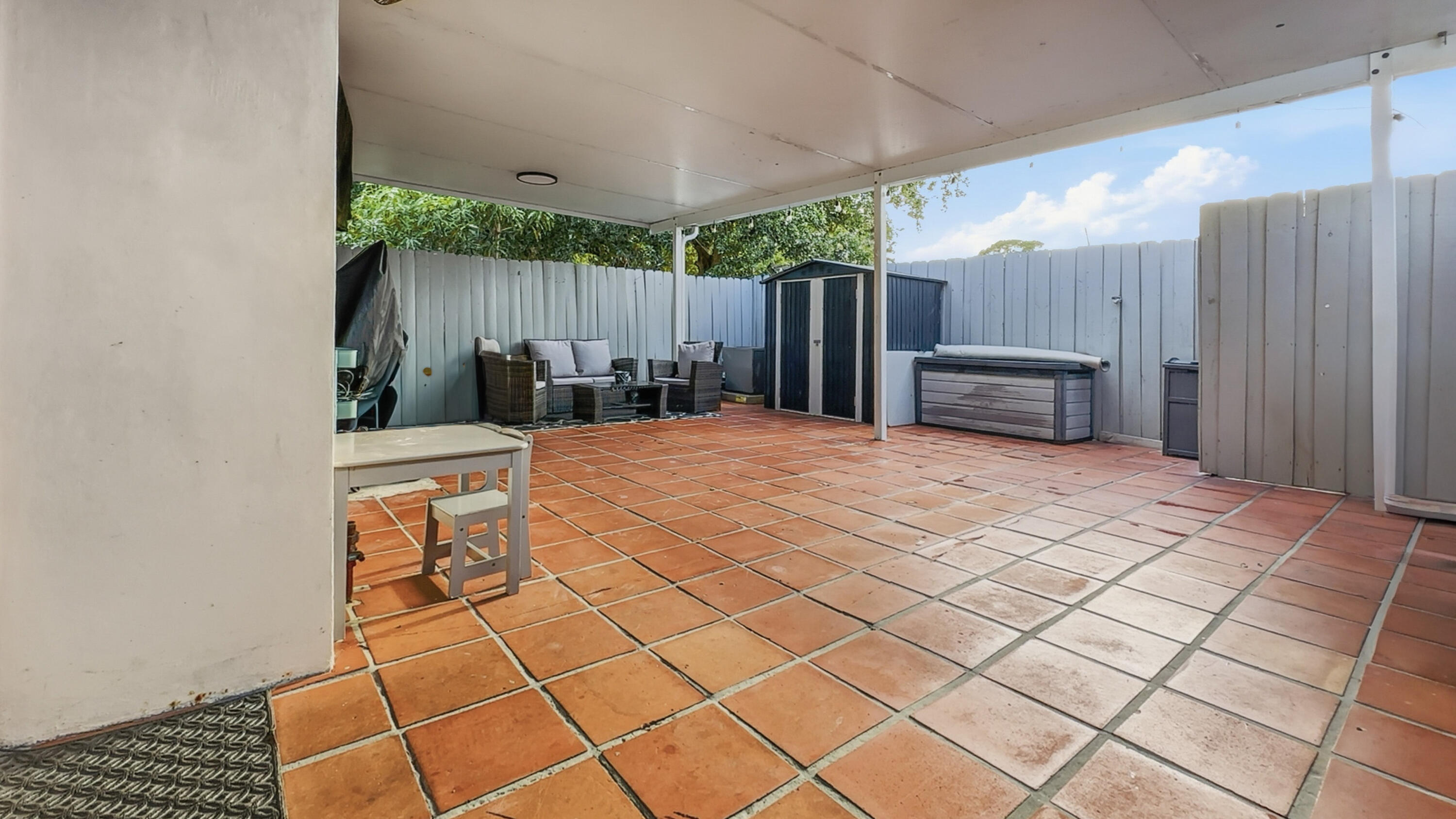 VISTA VERDE TOWNHOUSE SEC E - Residential