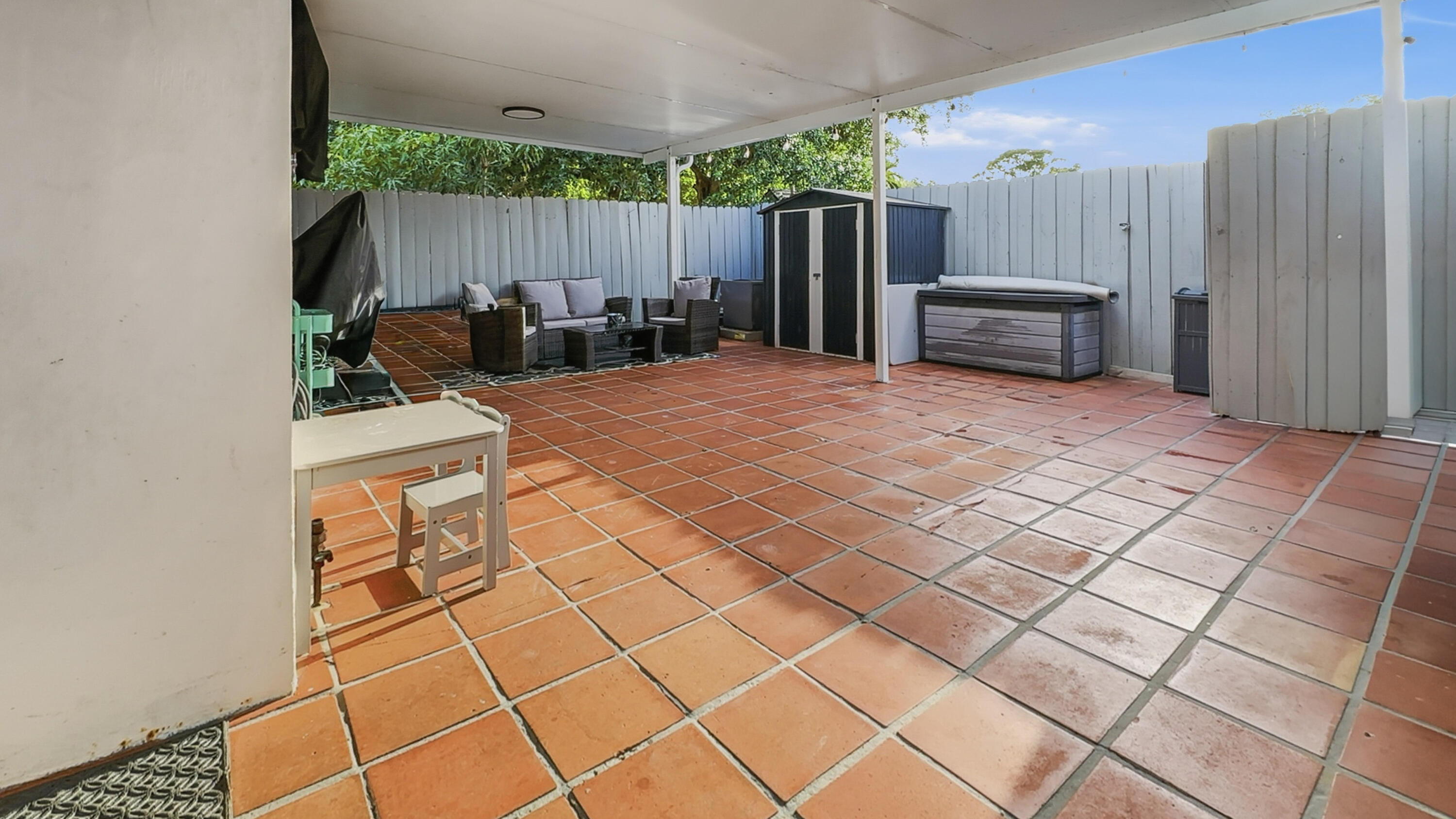 VISTA VERDE TOWNHOUSE SEC E - Residential