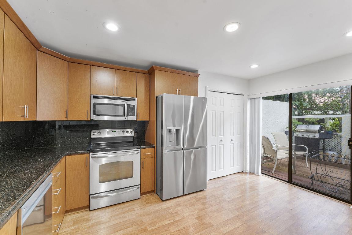 EL VIENTO AT BOCA POINTE CONDO NOS I AND II DECLS - Residential