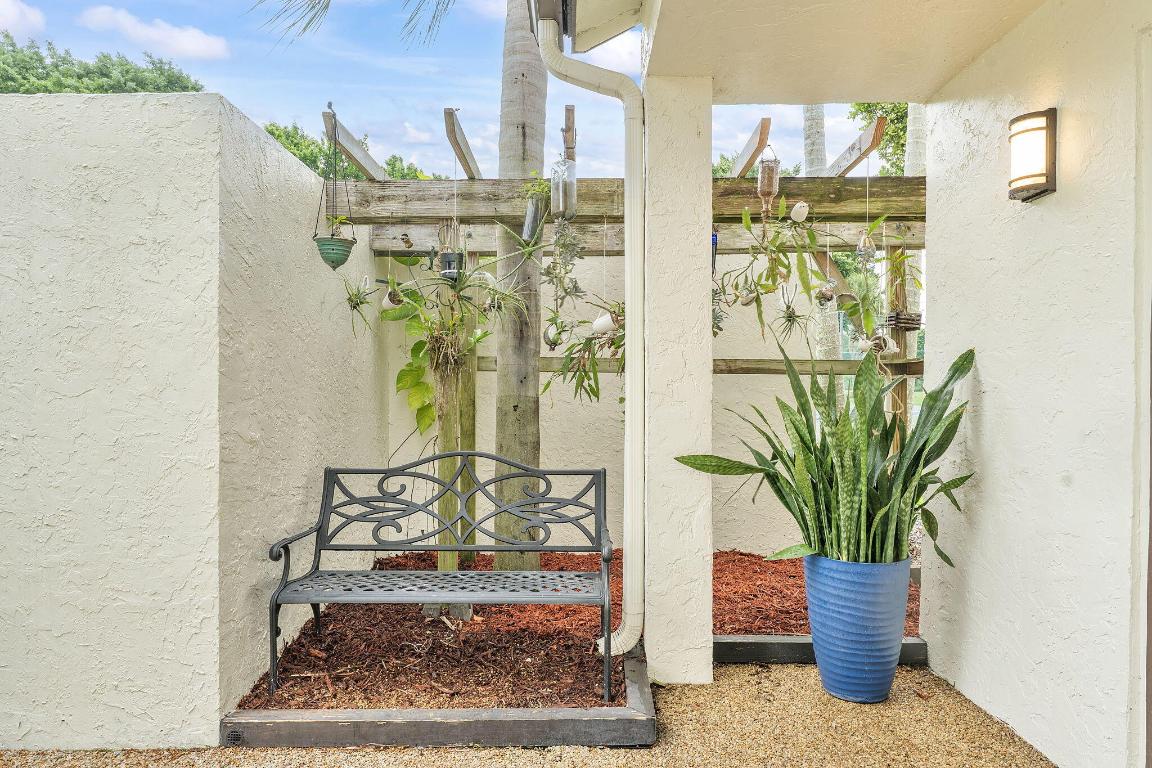 EL VIENTO AT BOCA POINTE CONDO NOS I AND II DECLS - Residential