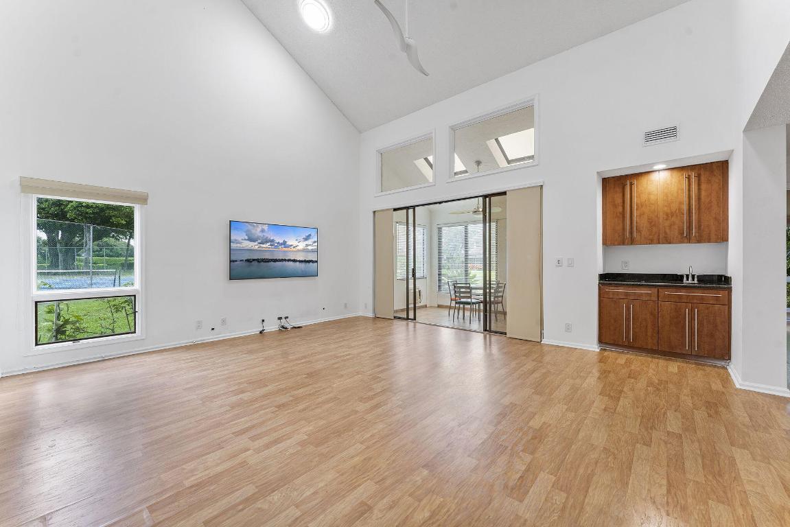 EL VIENTO AT BOCA POINTE CONDO NOS I AND II DECLS - Residential