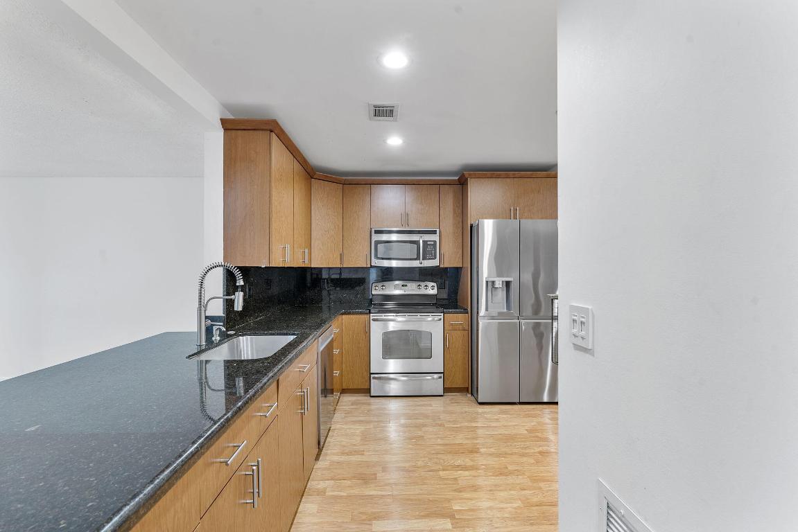 EL VIENTO AT BOCA POINTE CONDO NOS I AND II DECLS - Residential