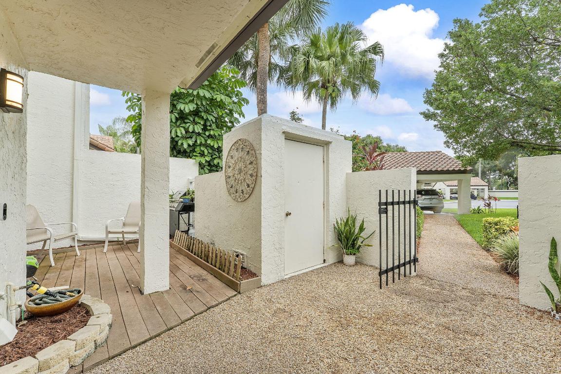 EL VIENTO AT BOCA POINTE CONDO NOS I AND II DECLS - Residential