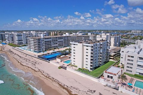 A home in South Palm Beach