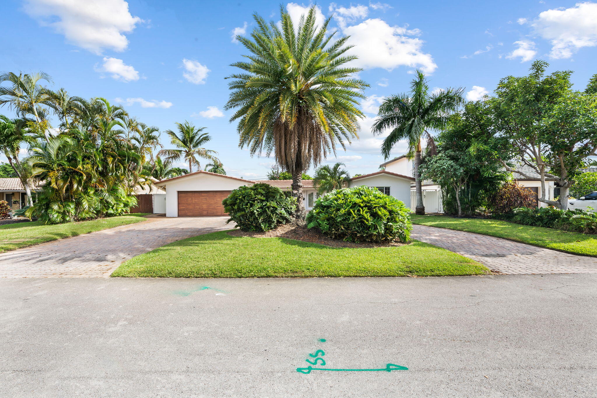 2011 NE 55TH Street