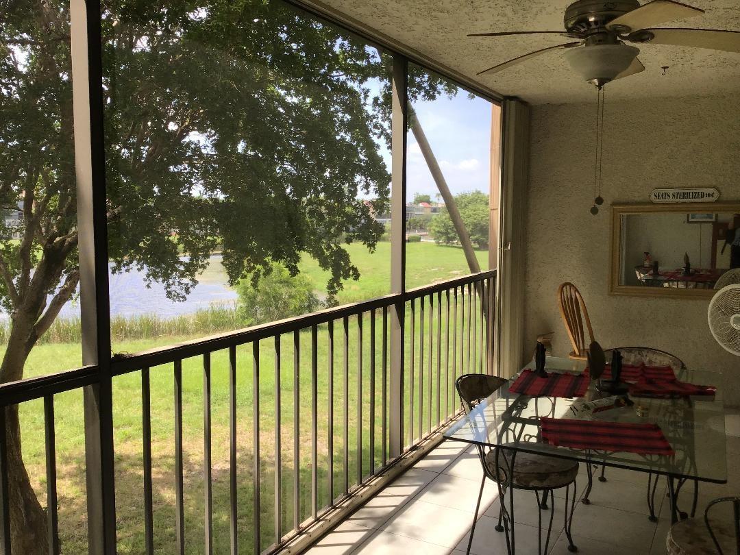 PALM LAKES - Residential