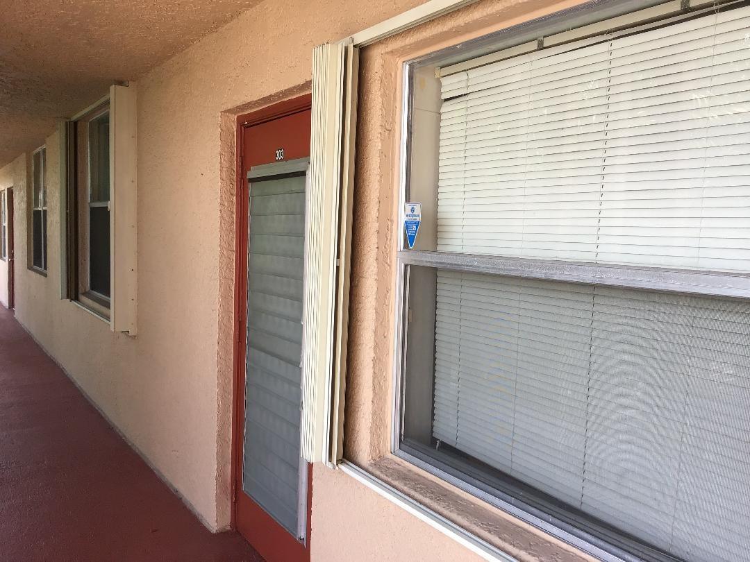 PALM LAKES - Residential