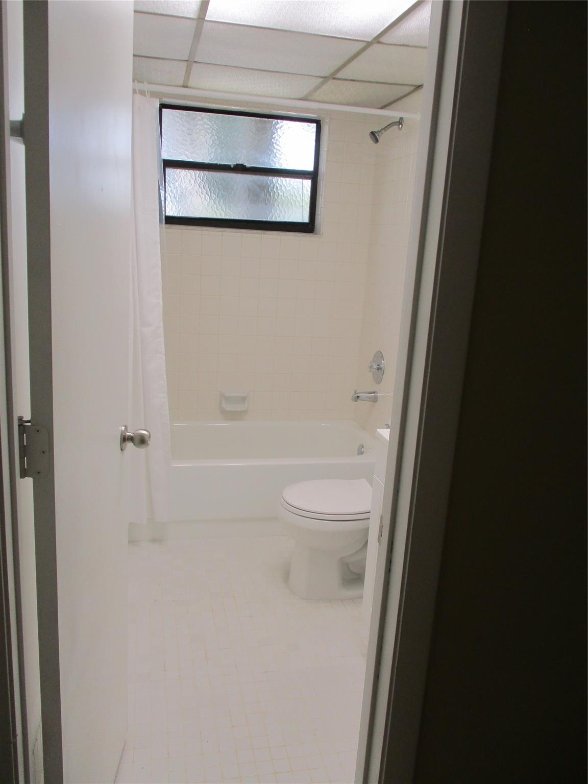 CONCORD VILLAGE - Residential Lease