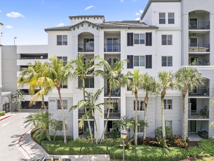 VIZCAYA LAKES CONDO - Residential