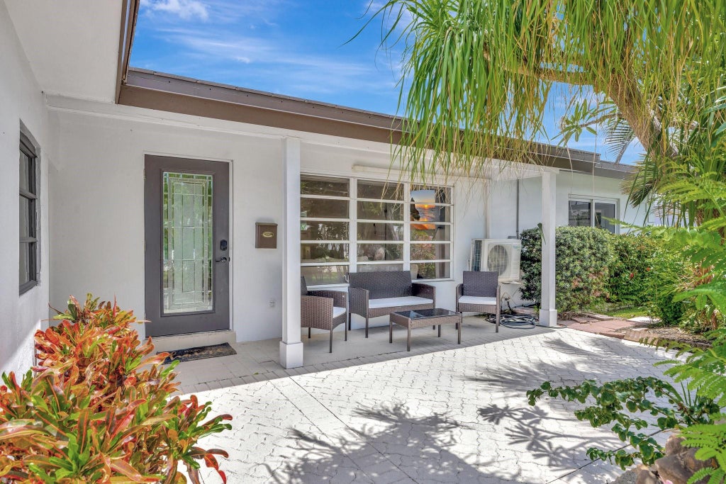 Photo of 241 Bombay Avenue, Lauderdale By The Sea, FL 33308 (MLS # F10506218)