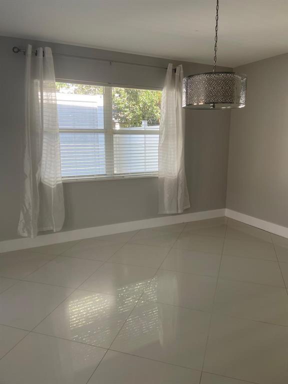 Crystal View Twnhms 3 - Residential Lease