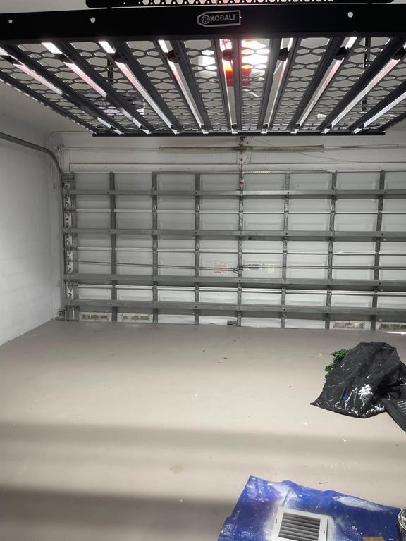 Crystal View Twnhms 3 - Residential Lease