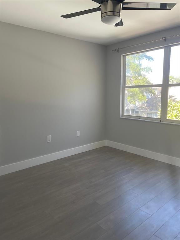 Crystal View Twnhms 3 - Residential Lease