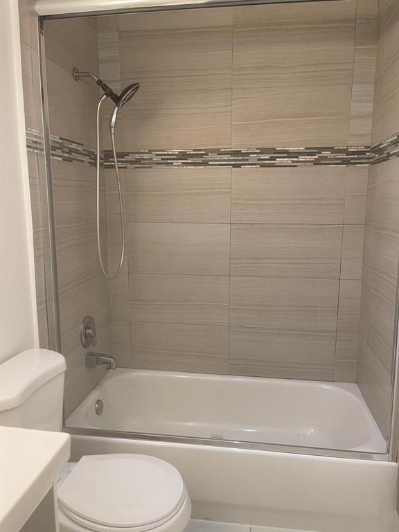 Crystal View Twnhms 3 - Residential Lease