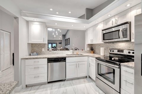 Tiny photo for 10927 DOLPHIN PALM Court #A, Boynton Beach, FL 33437 (MLS # B26069945)