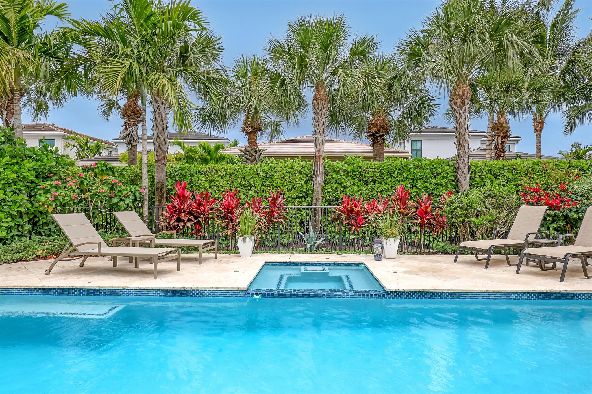 13525 Artisan Circle