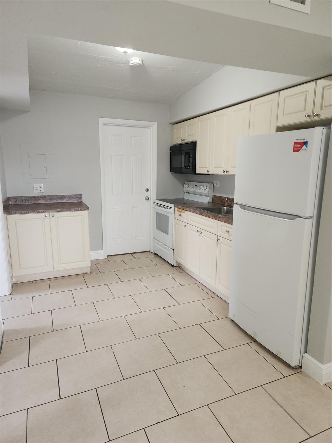 MAGNOLIA GARDENS - Residential