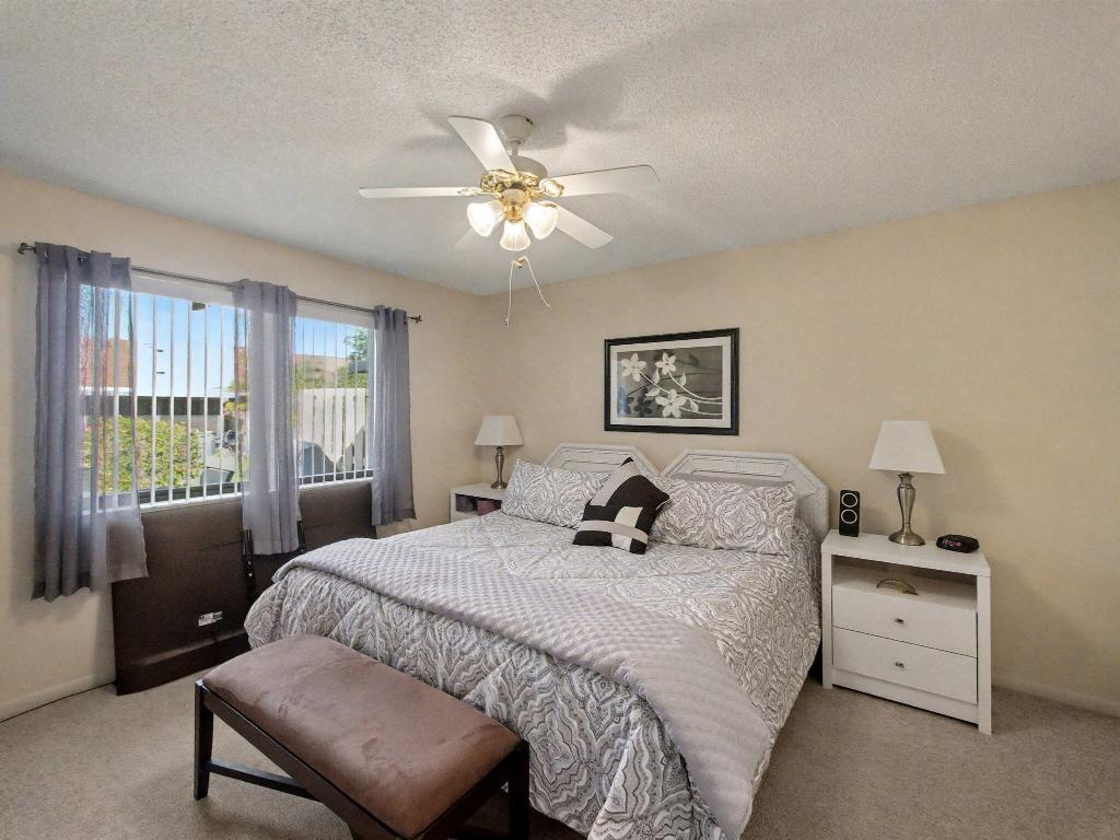 BOYNTON LAKES 3-B - Residential