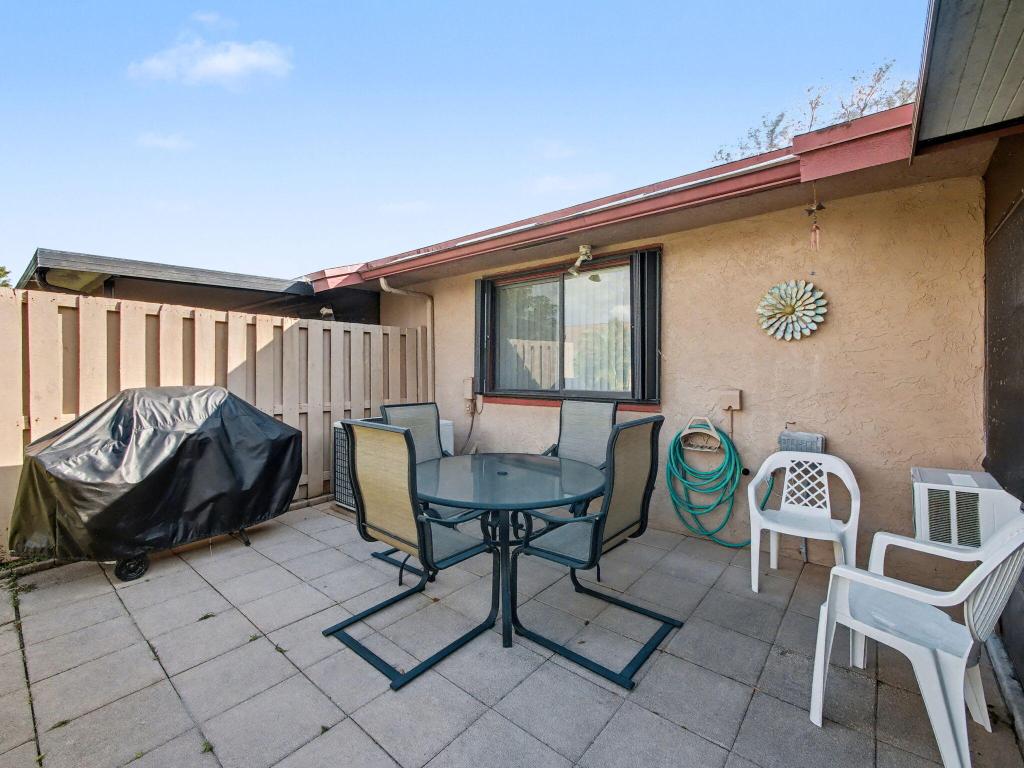 BOYNTON LAKES 3-B - Residential