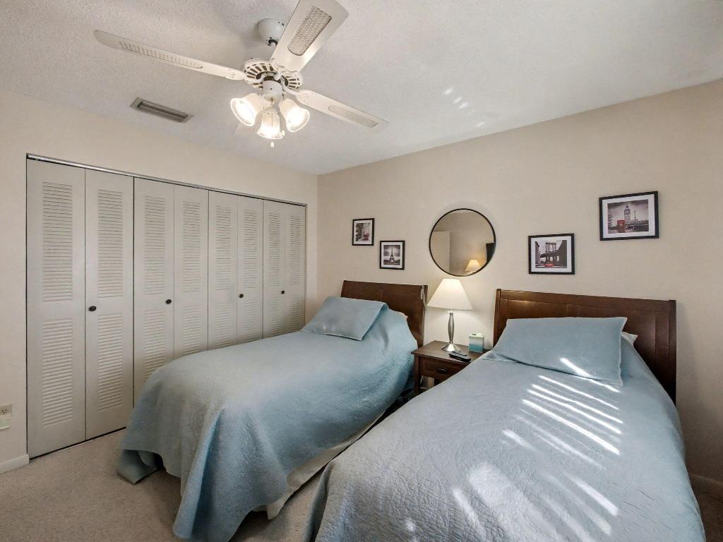 BOYNTON LAKES 3-B - Residential