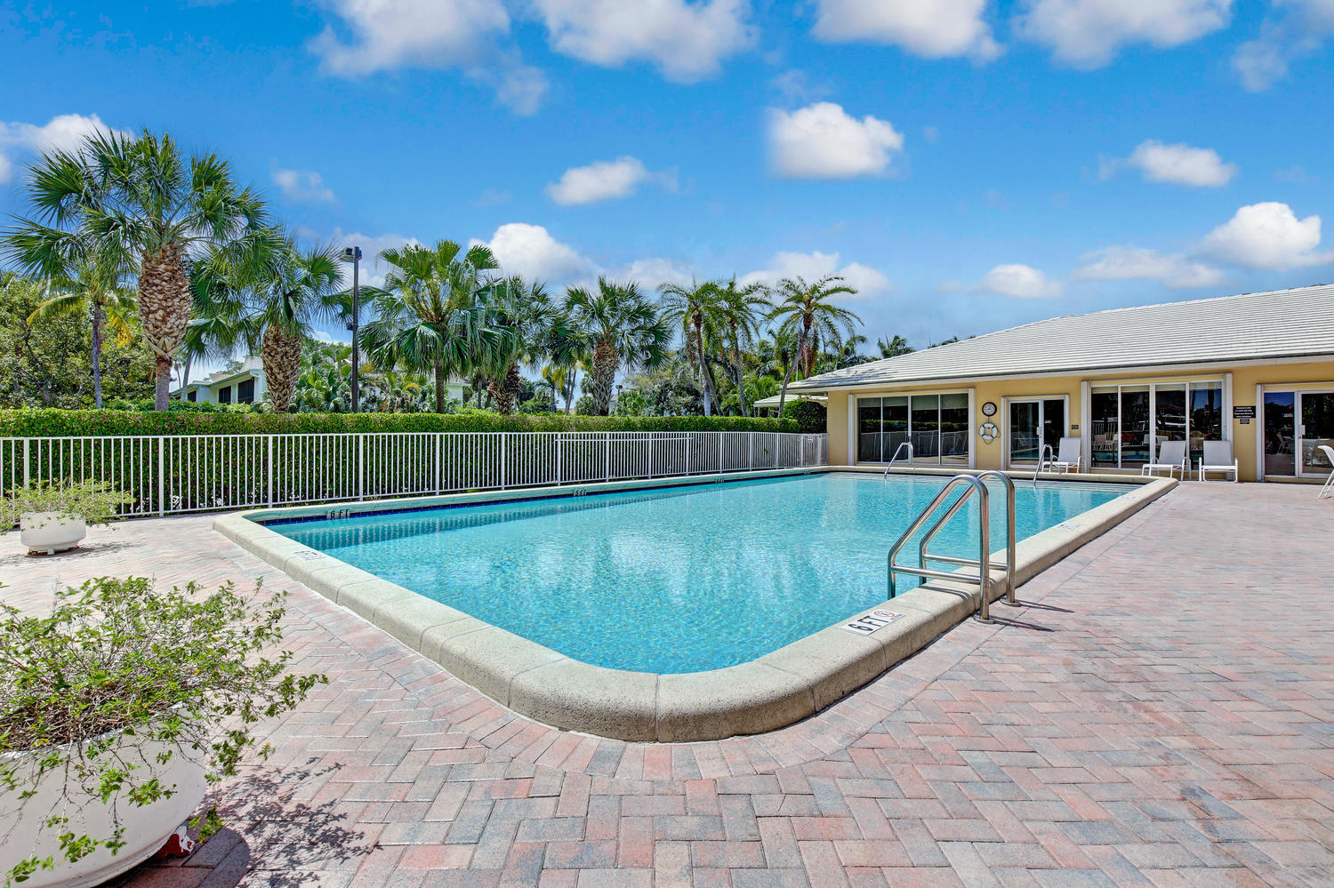 HARBOURSIDE - Residential