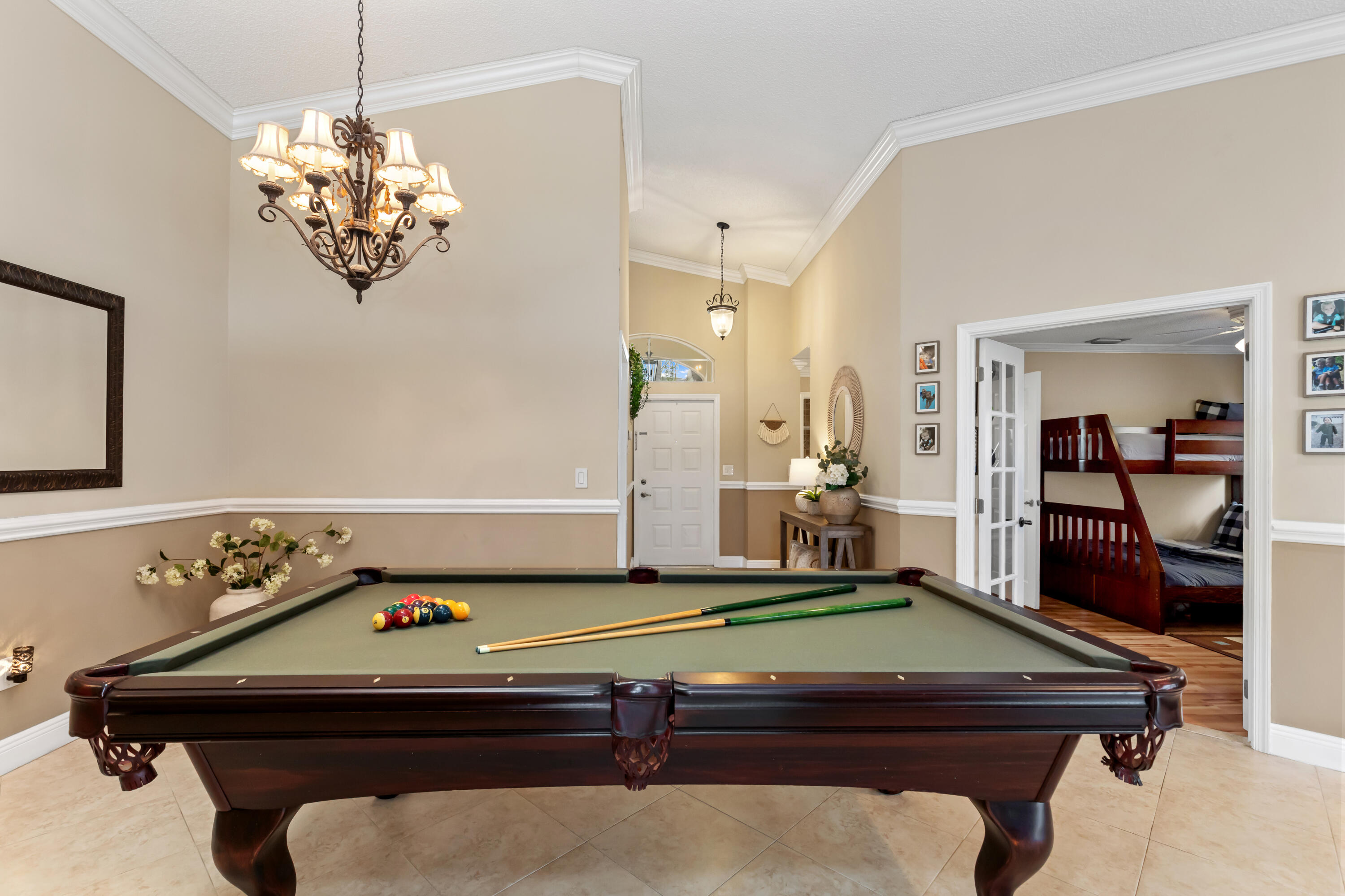 Lauren's Turn - Residential