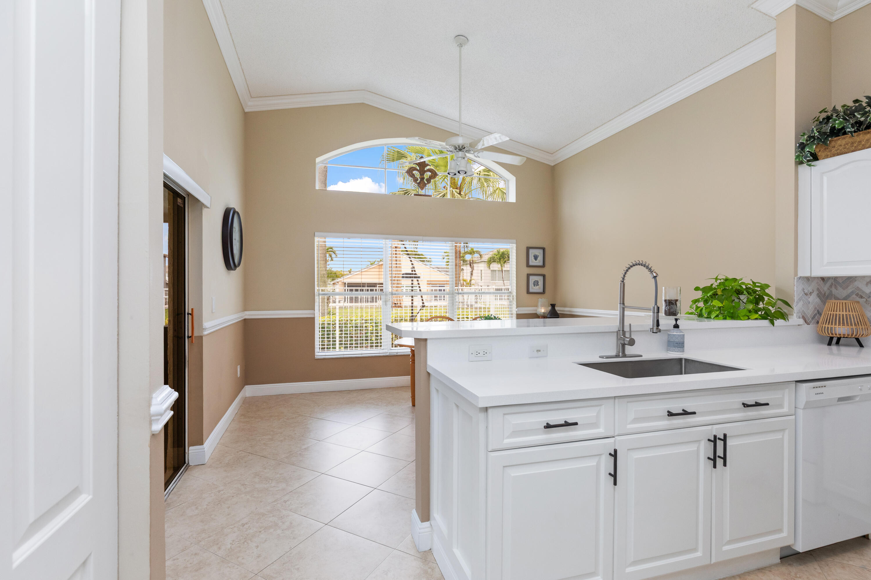 Lauren's Turn - Residential