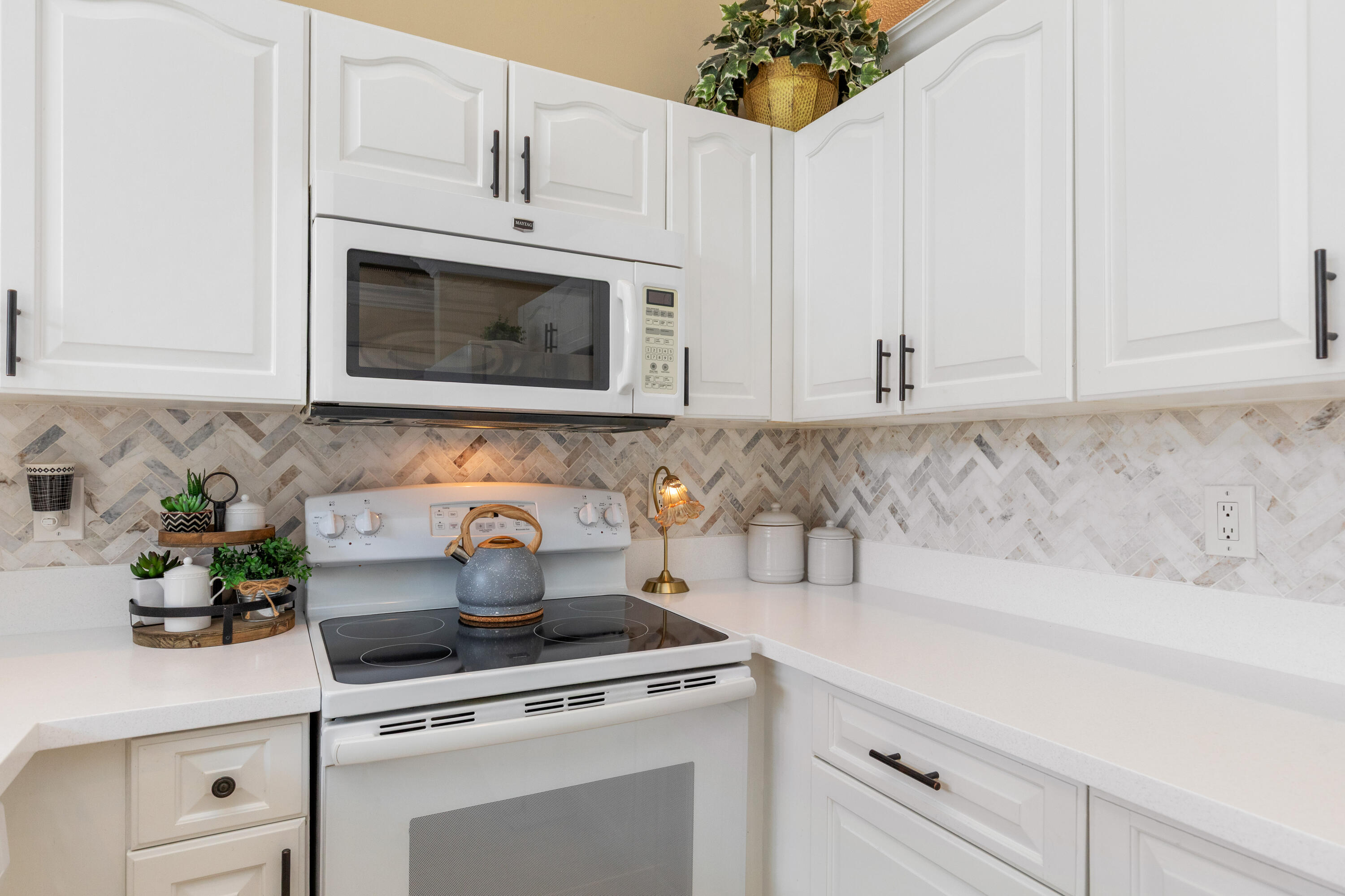 Lauren's Turn - Residential