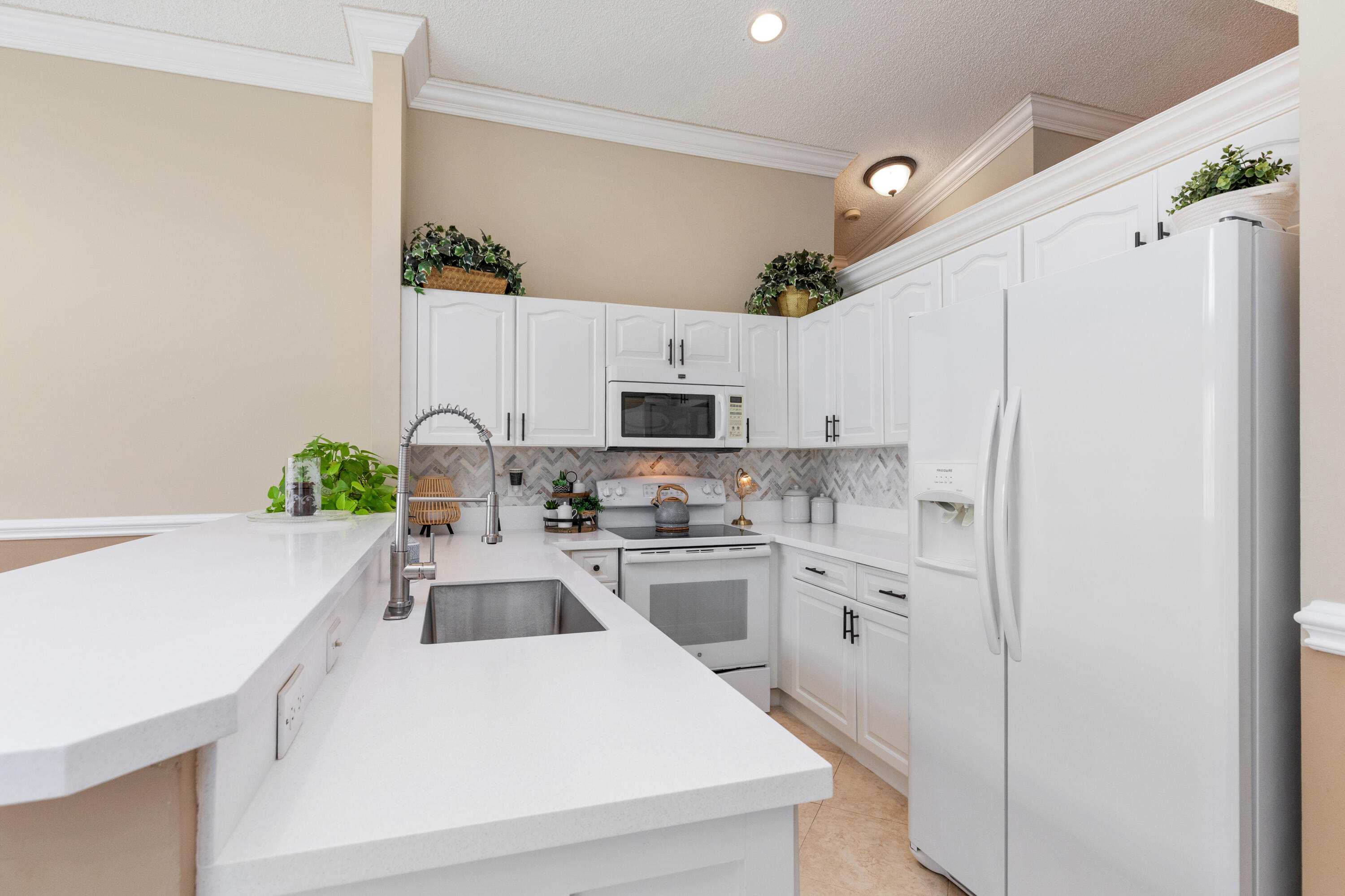 Lauren's Turn - Residential