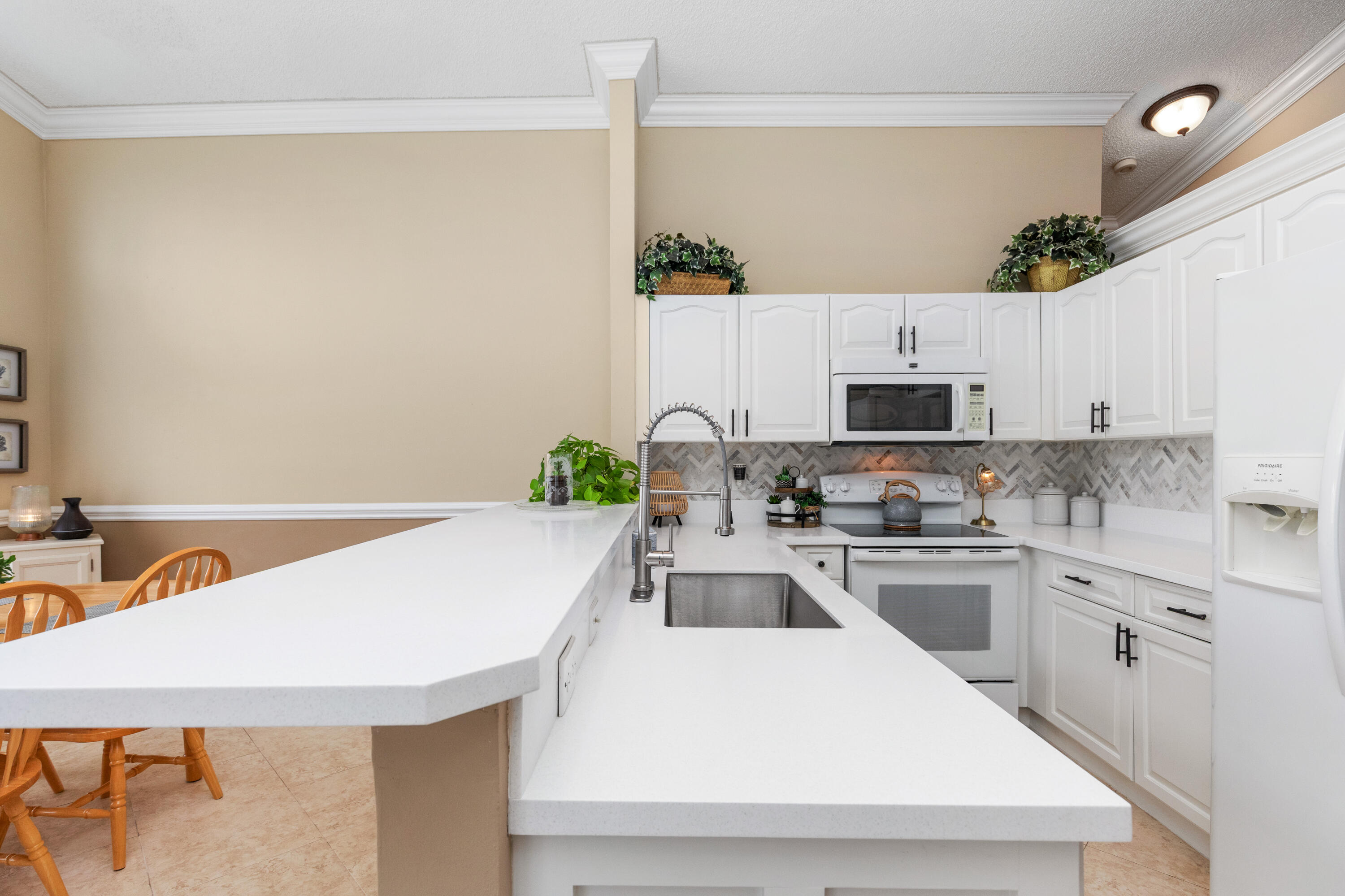 Lauren's Turn - Residential