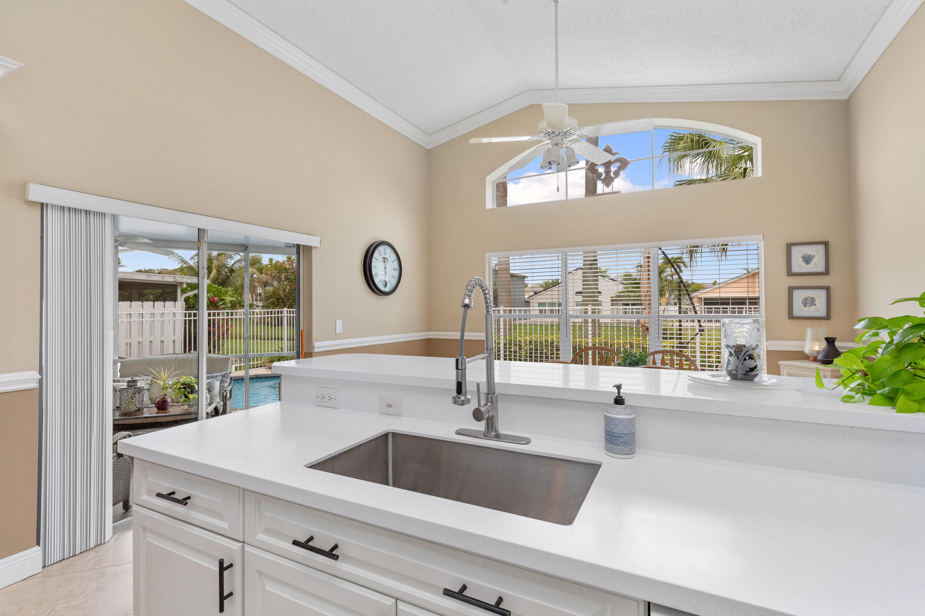 Lauren's Turn - Residential