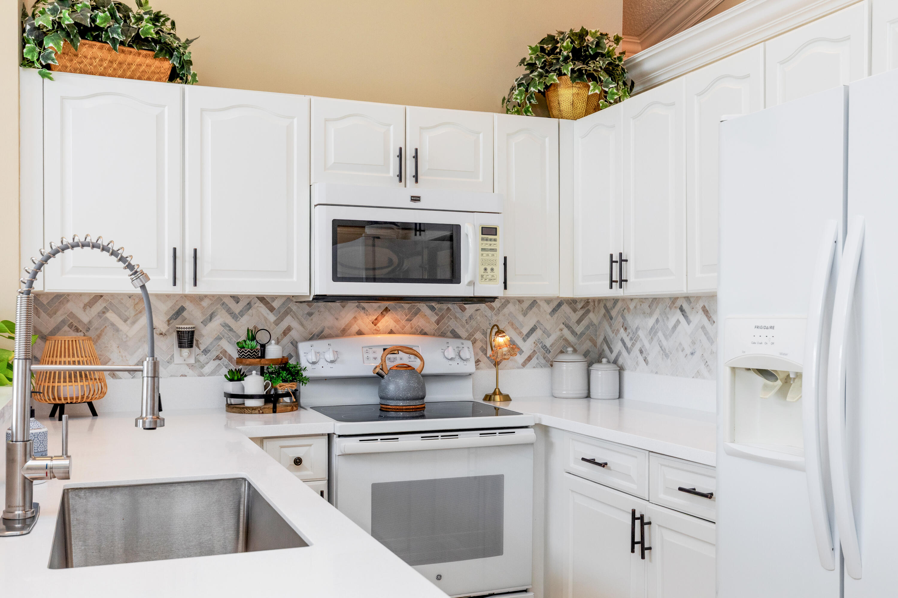 Lauren's Turn - Residential