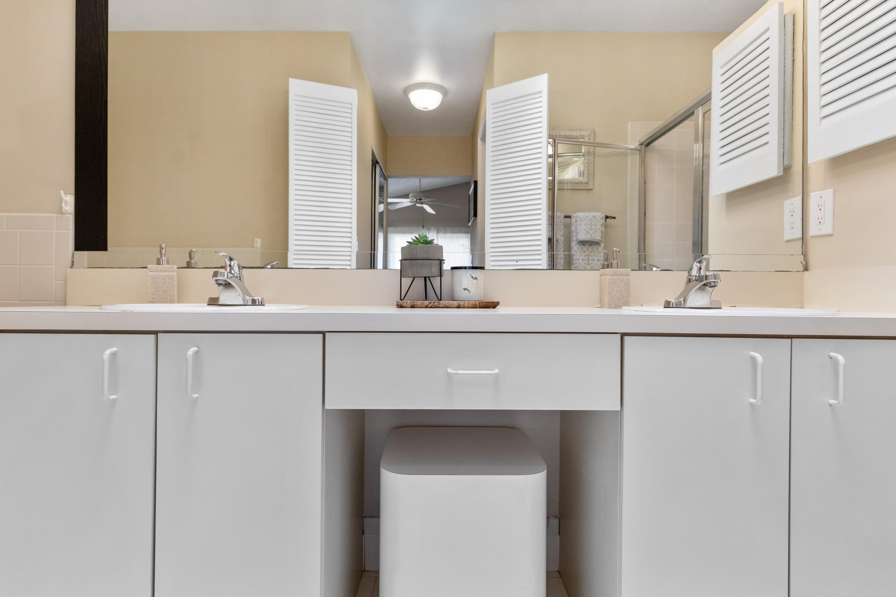 Lauren's Turn - Residential